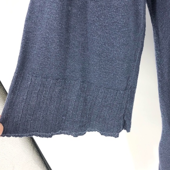 J. Jill Linen Blend Oversized Top Shark Bite Asymmetric Hem Shirt Blue Medium - Picture 3 of 9